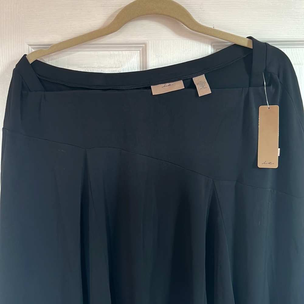 i.e Brand Womens Skirt Size XL Black Knee High Wrinkle Free, Soft Fabric… - Picture 3 of 10